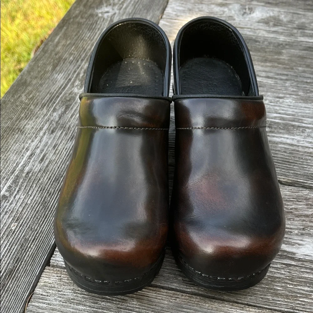 Sanita W Brown Leather Clogs 39 - Picture 5 of 6